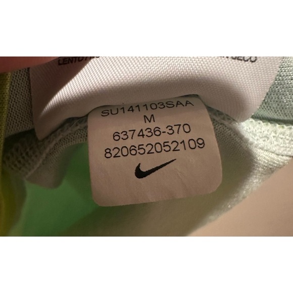 Nike‎ Dri-FIT Women's Green Yellow Ombré Lightweight Racerback Tank Top Size M - Picture 5 of 5